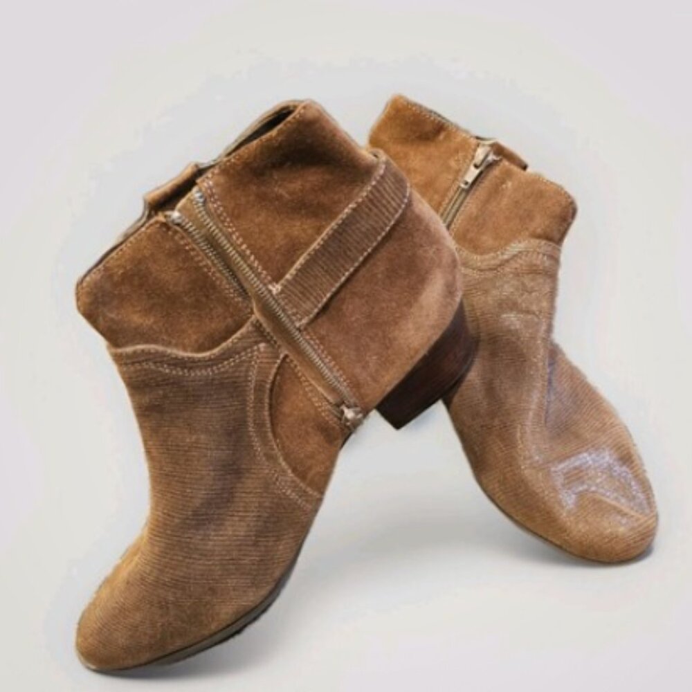 Vaneli Tan Leather Ankle Boots Side Zip Buckle Detail Stacked Heel Size 11M